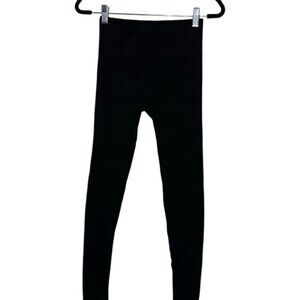 Black High-Waisted Ribbed Leggings